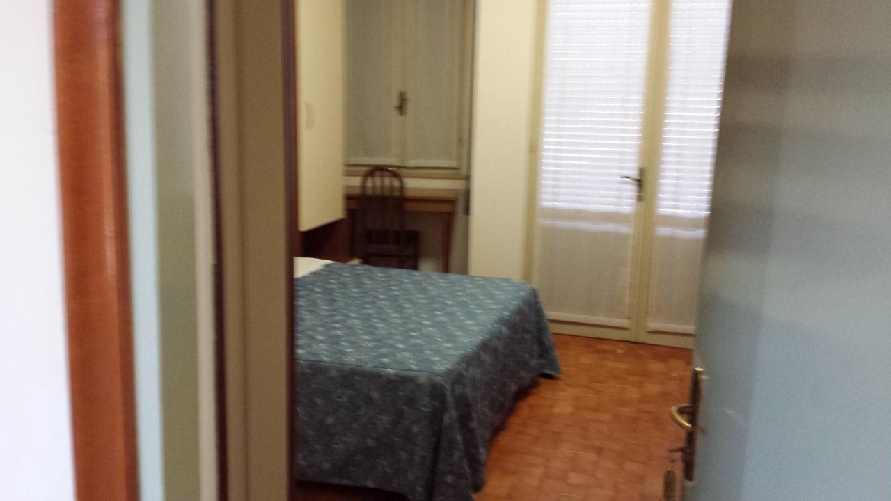 Hotel La Romantica Манерба дел Гарда Екстериор снимка