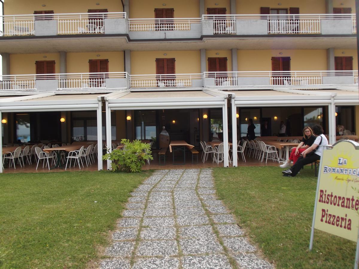 Hotel La Romantica Манерба дел Гарда Екстериор снимка