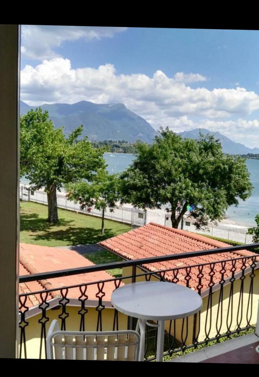 Hotel La Romantica Манерба дел Гарда Екстериор снимка